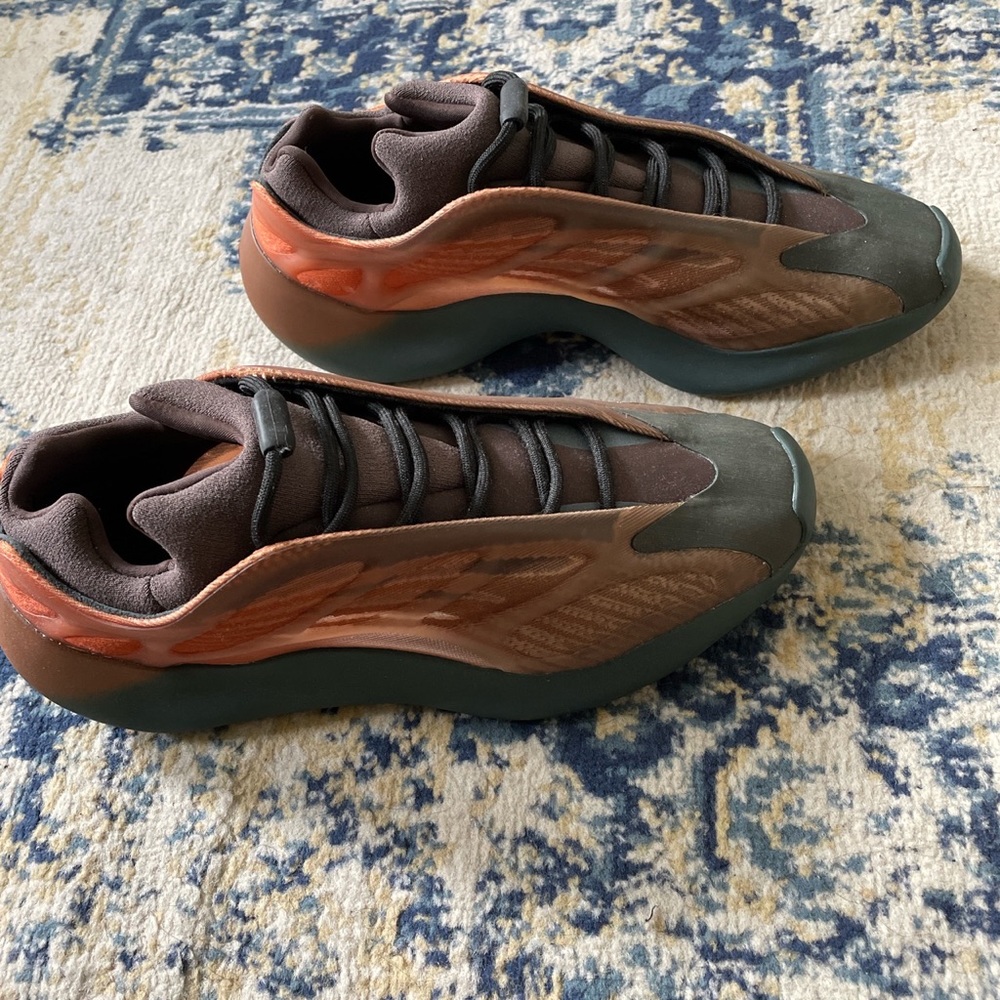 Yeezy 700